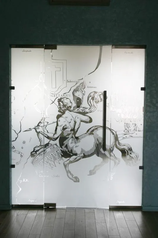 kl pub bistro glass sticker printing installation puchong kl sunway damansara 